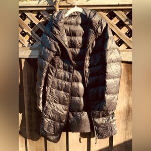 UniQlo Super Light Weight Down Jacket